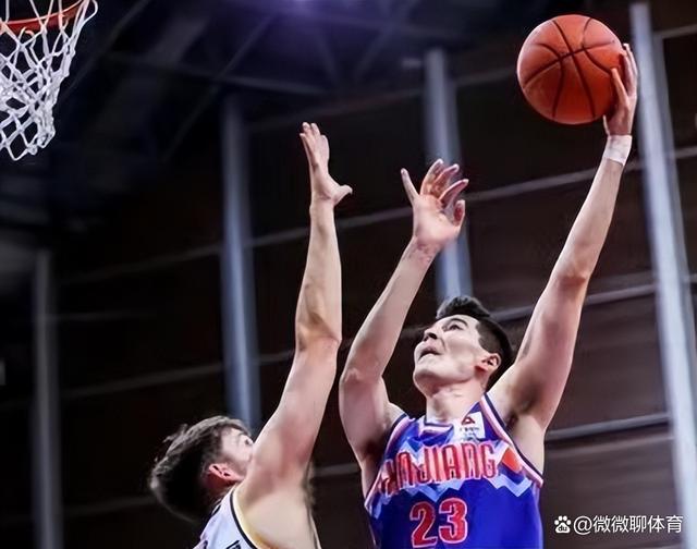 新疆广汇俱乐部篮球队对阵美国探险者队 新疆广汇俱乐部篮球队对阵美国探险者队